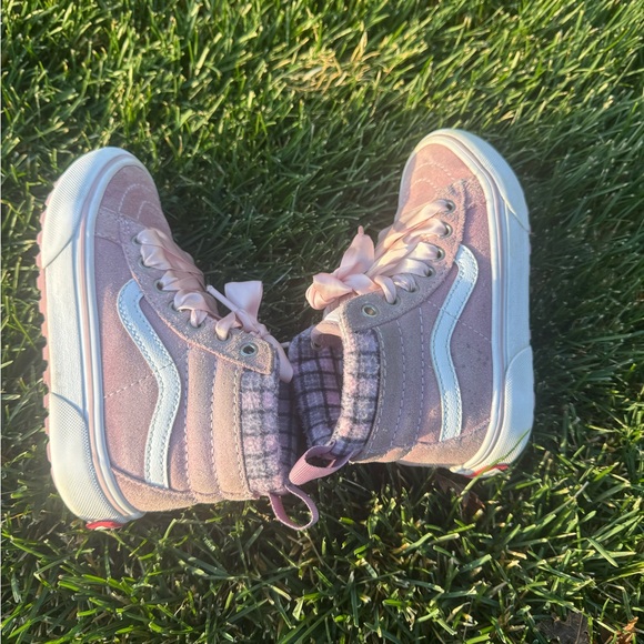 Girls Pink MTE Vans size 12 - Picture 6 of 8